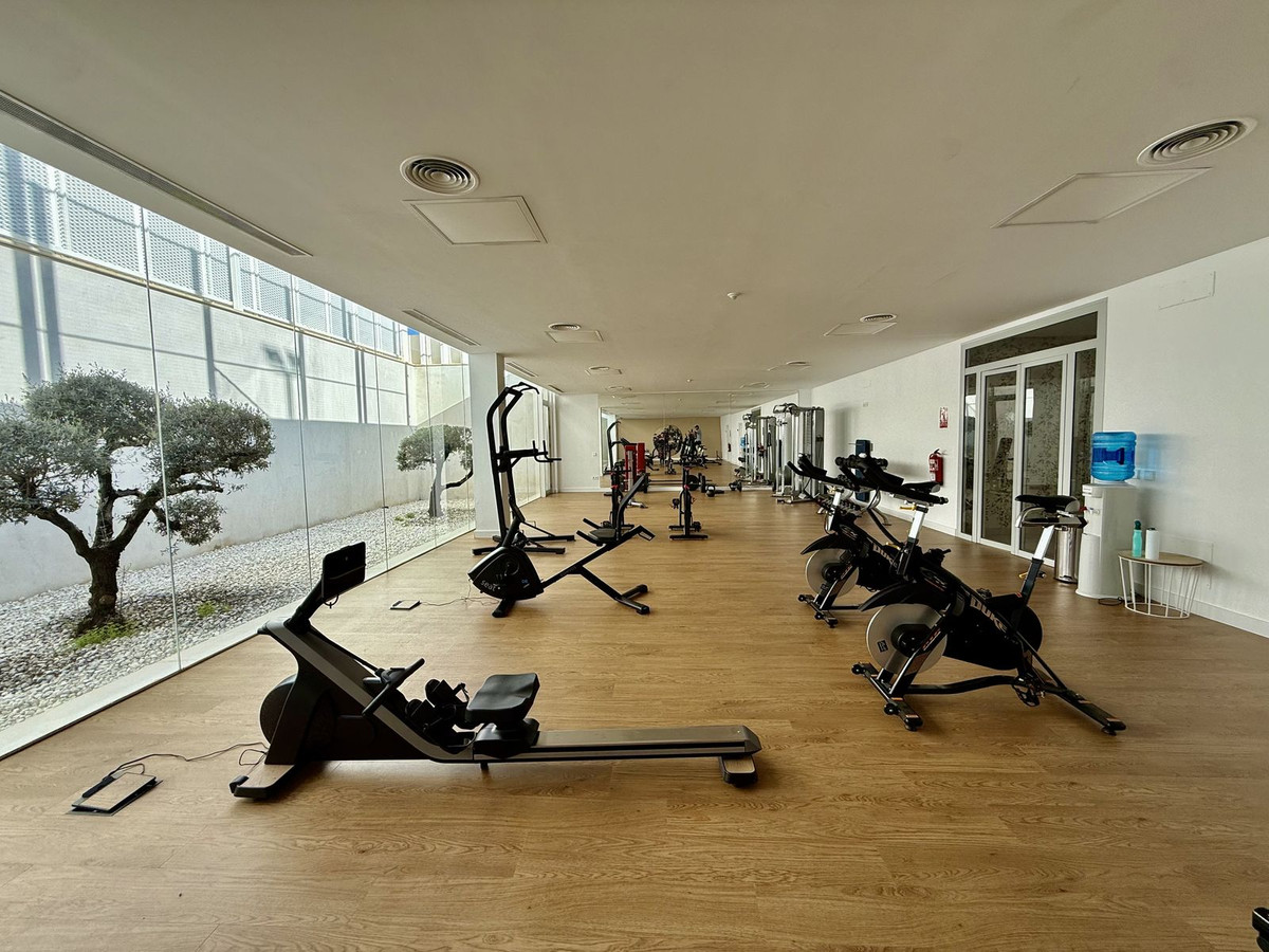 Se vende Pareada de 5 dormitorios en Costa Del Sol, Cadiz, España