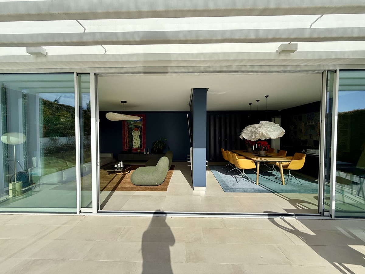 Se vende Pareada de 5 dormitorios en Costa Del Sol, Cadiz, España