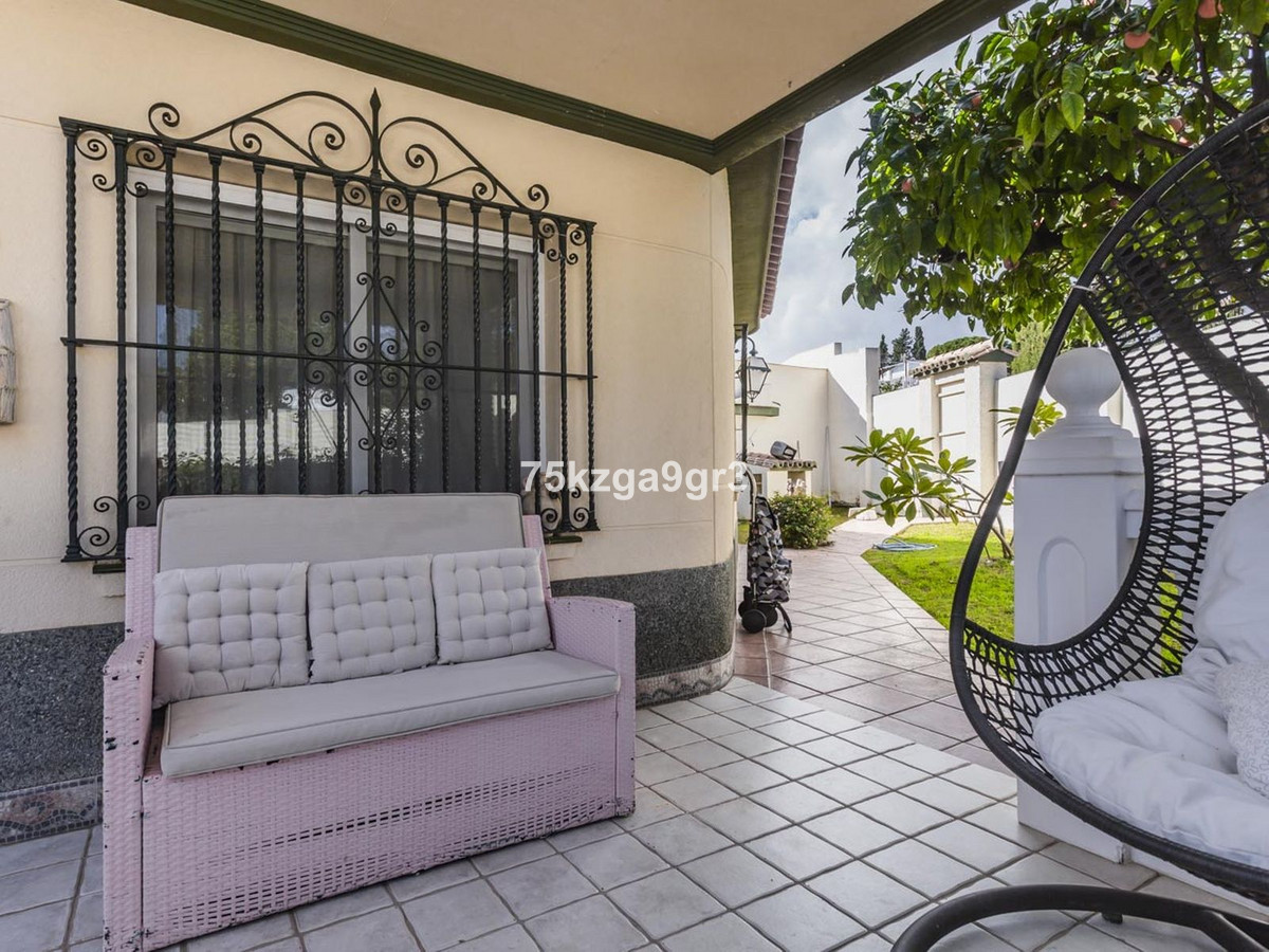Se vende Villa - Chalet de 6 dormitorios en Costa Del Sol, Málaga, España