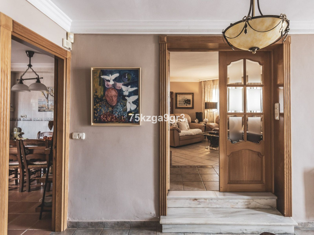 Se vende Villa - Chalet de 6 dormitorios en Costa Del Sol, Málaga, España