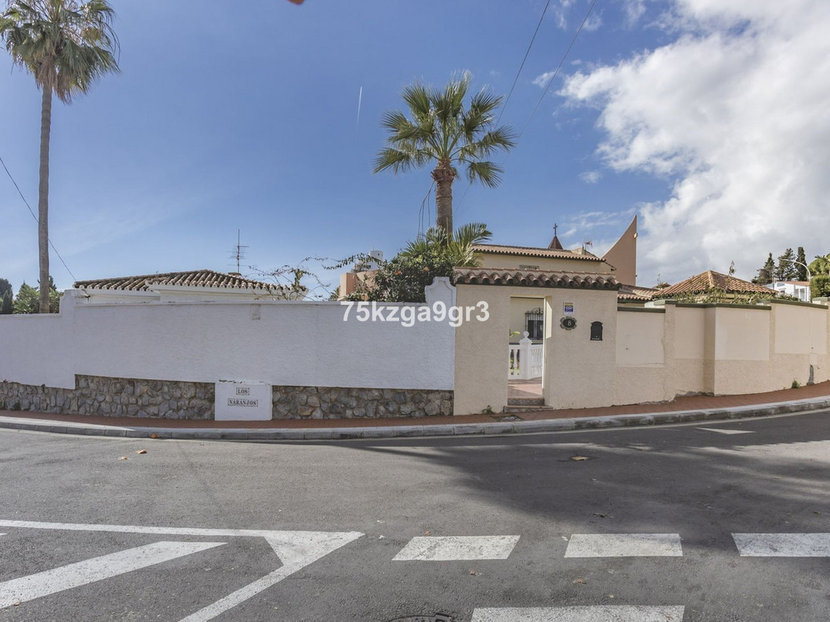 Se vende Villa - Chalet de 6 dormitorios en Costa Del Sol, Málaga, España