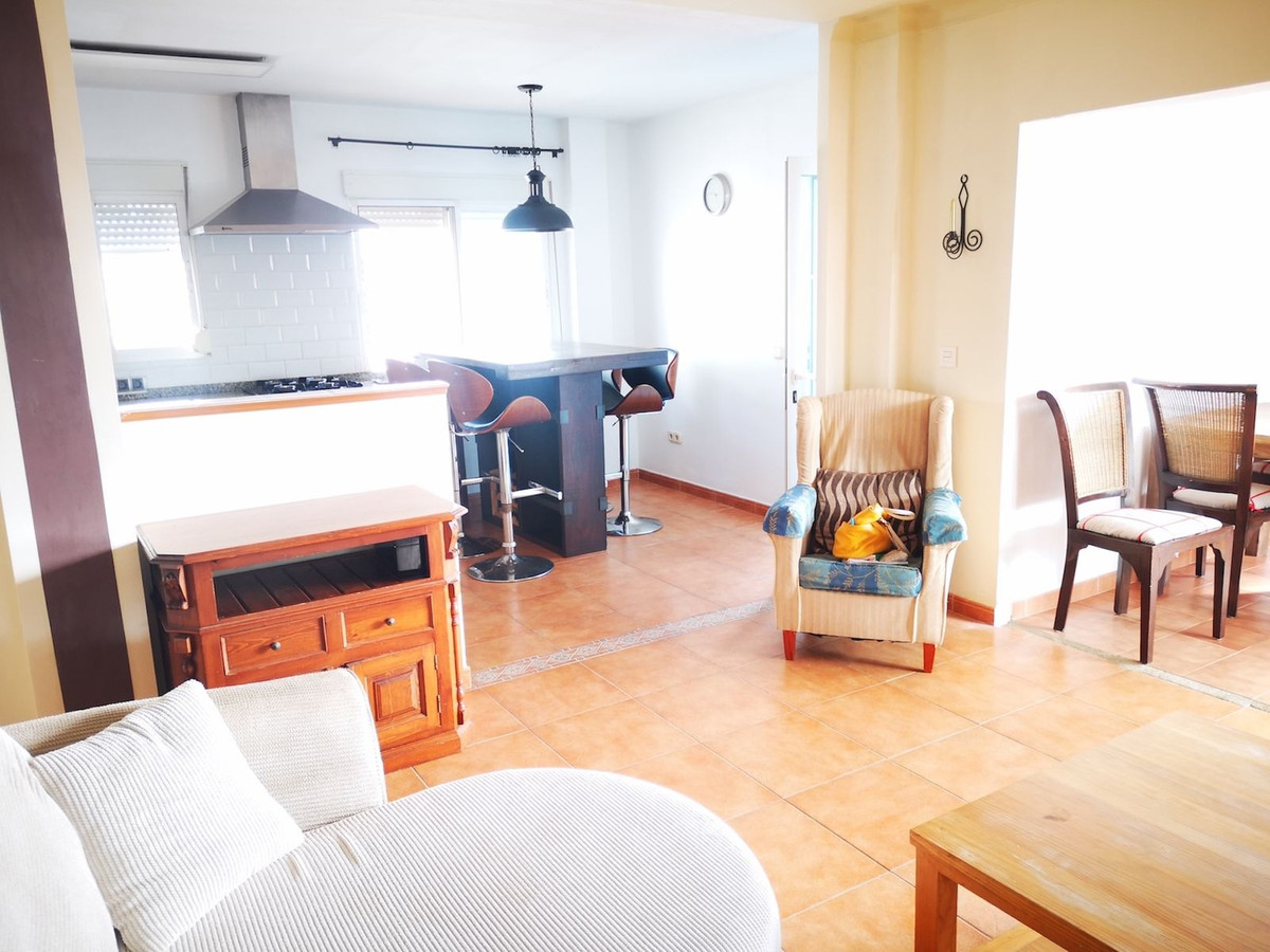 Se vende Villa - Chalet de 4 dormitorios en Costa Del Sol, Málaga, España