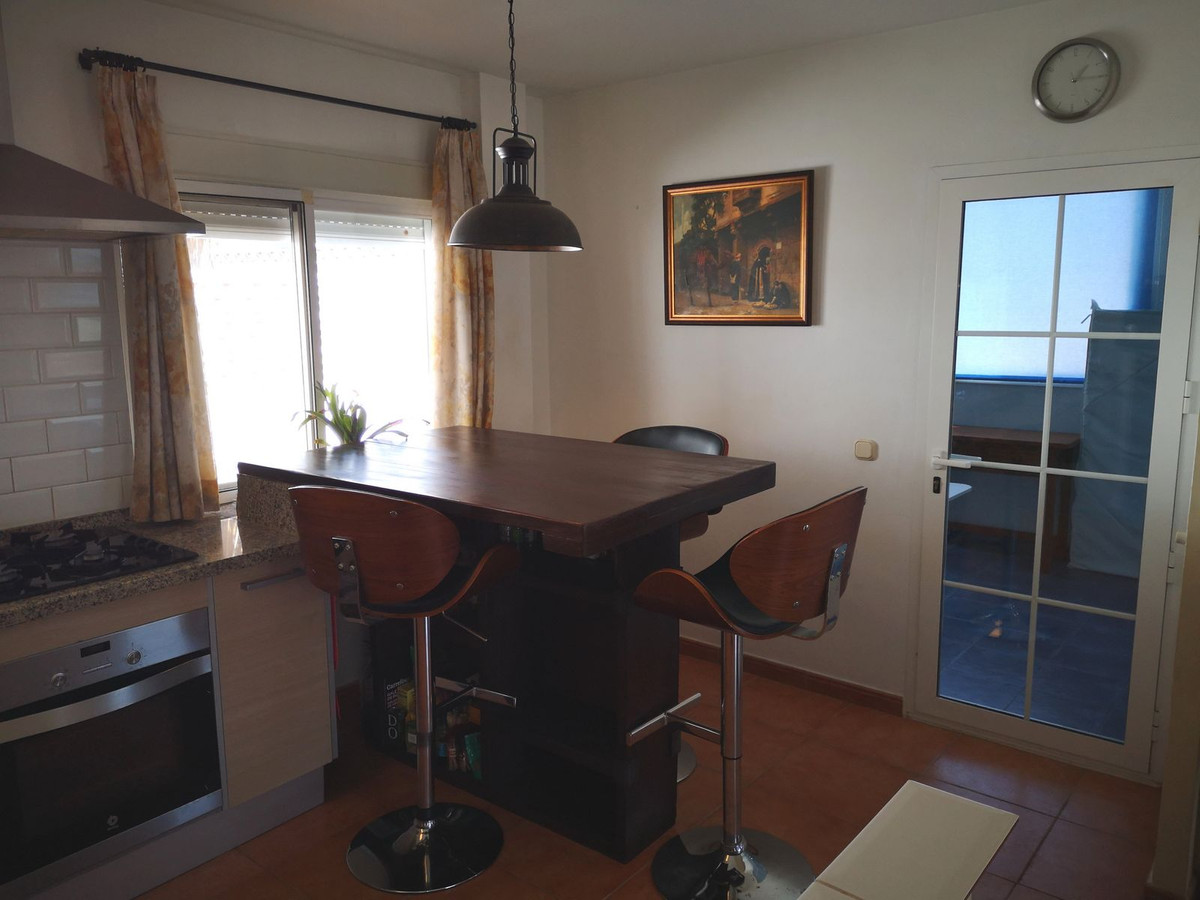 Se vende Villa - Chalet de 4 dormitorios en Costa Del Sol, Málaga, España