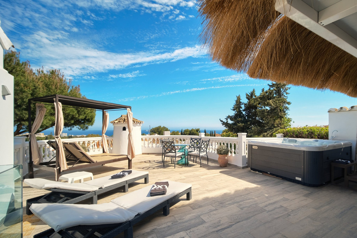 4 Bed Townhouse for sale in Mijas Costa Costa Del Sol, Málaga, Spain