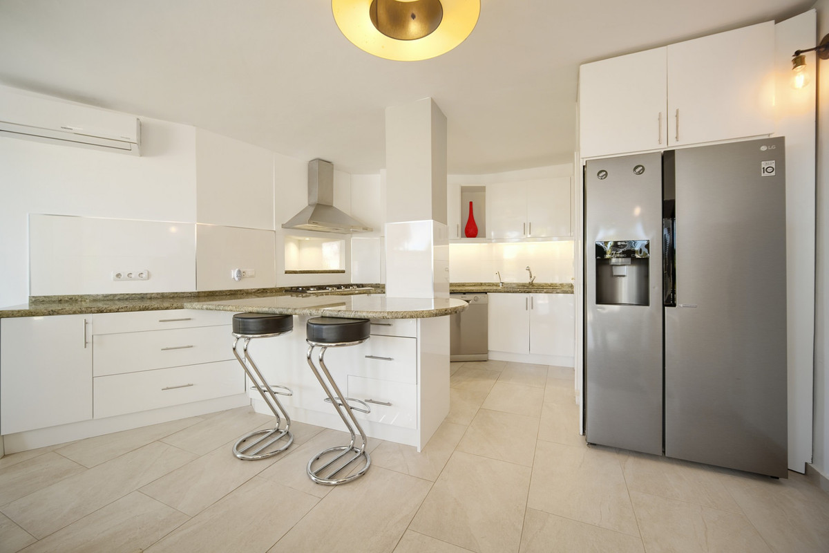 4 Bed Townhouse for sale in Mijas Costa Costa Del Sol, Málaga, Spain