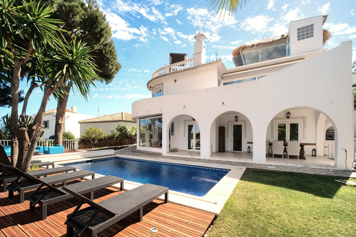4 Bed Townhouse for sale in Mijas Costa Costa Del Sol, Málaga, Spain