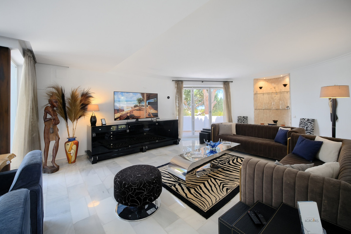 4 Bed Townhouse for sale in Mijas Costa Costa Del Sol, Málaga, Spain