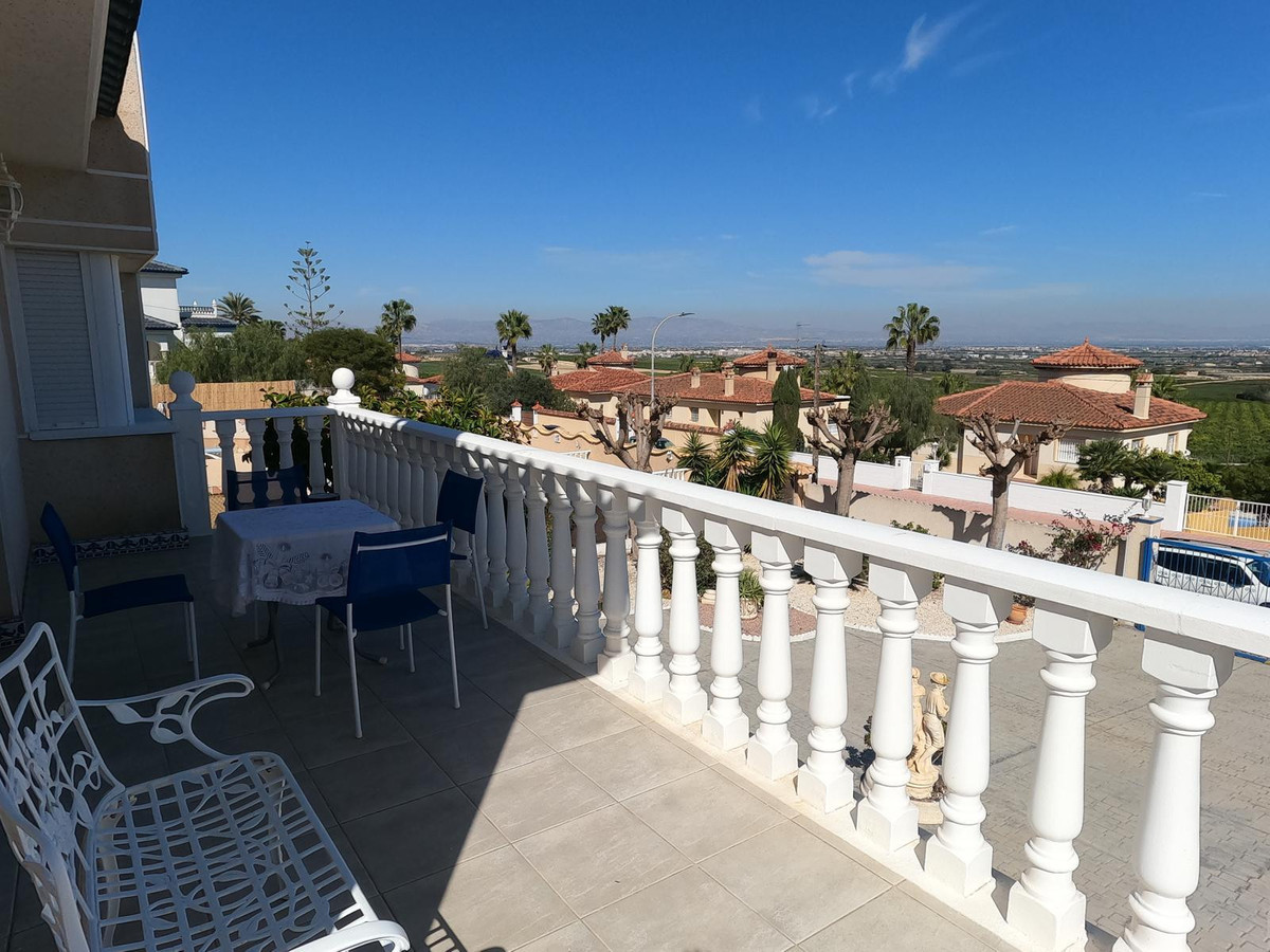 Se vende Villa - Chalet de 4 dormitorios en Costa Blanca, Alicante, España
