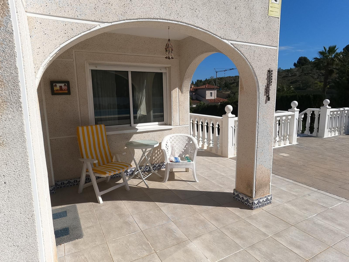 Se vende Villa - Chalet de 4 dormitorios en Costa Blanca, Alicante, España