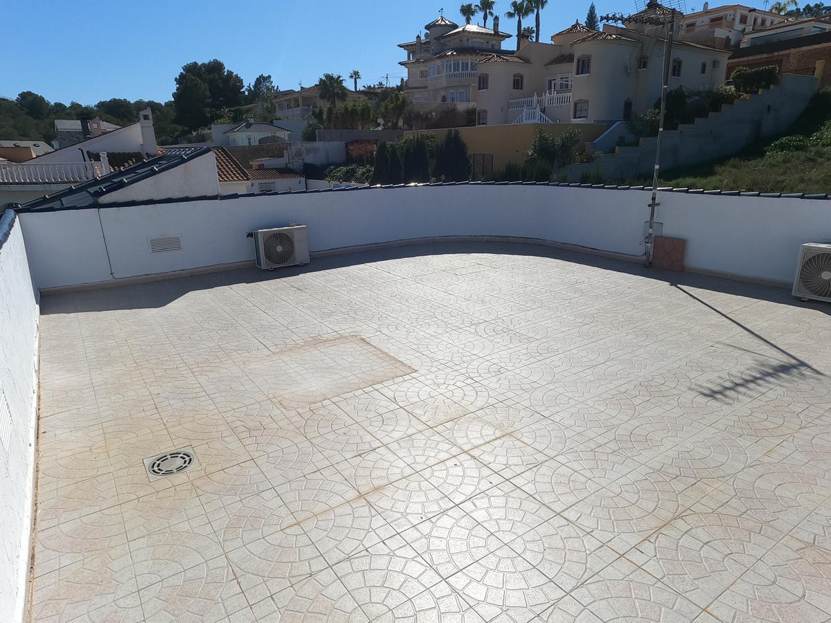 Se vende Villa - Chalet de 4 dormitorios en Costa Blanca, Alicante, España