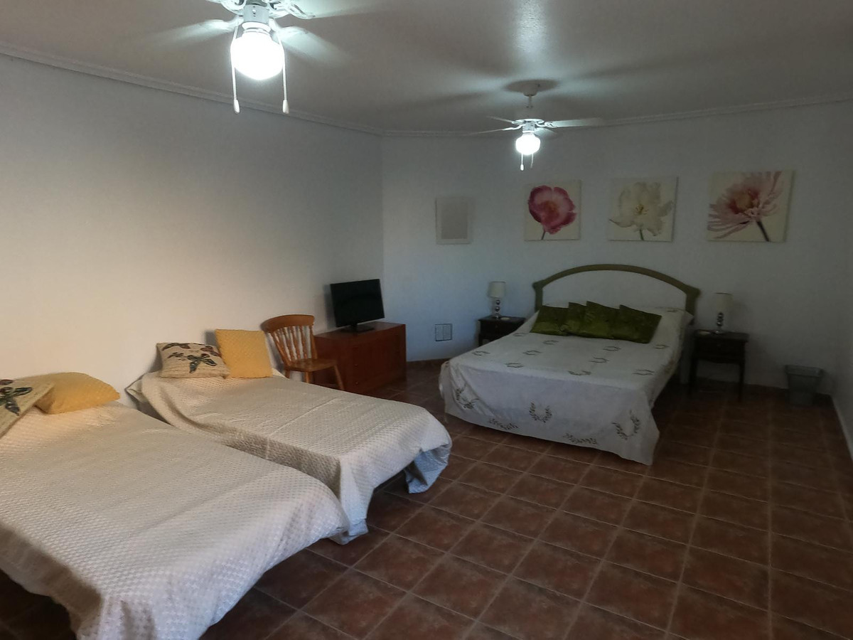 Se vende Villa - Chalet de 4 dormitorios en Costa Blanca, Alicante, España