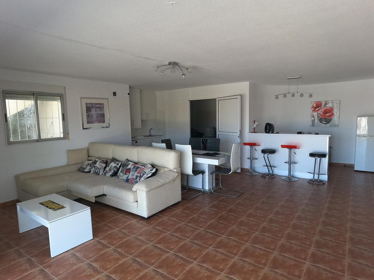 Se vende Villa - Chalet de 4 dormitorios en Costa Blanca, Alicante, España