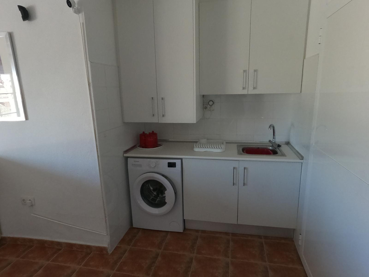 Se vende Villa - Chalet de 4 dormitorios en Costa Blanca, Alicante, España