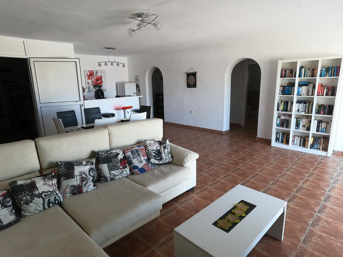 Se vende Villa - Chalet de 4 dormitorios en Costa Blanca, Alicante, España