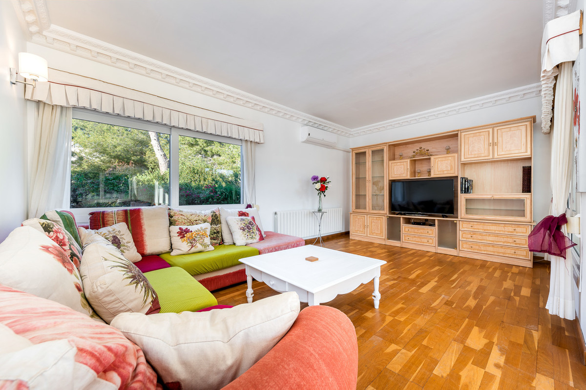 7 Bed Townhouse for sale in Dehesa De Campoamor Costa Blanca, Alicante, Spain