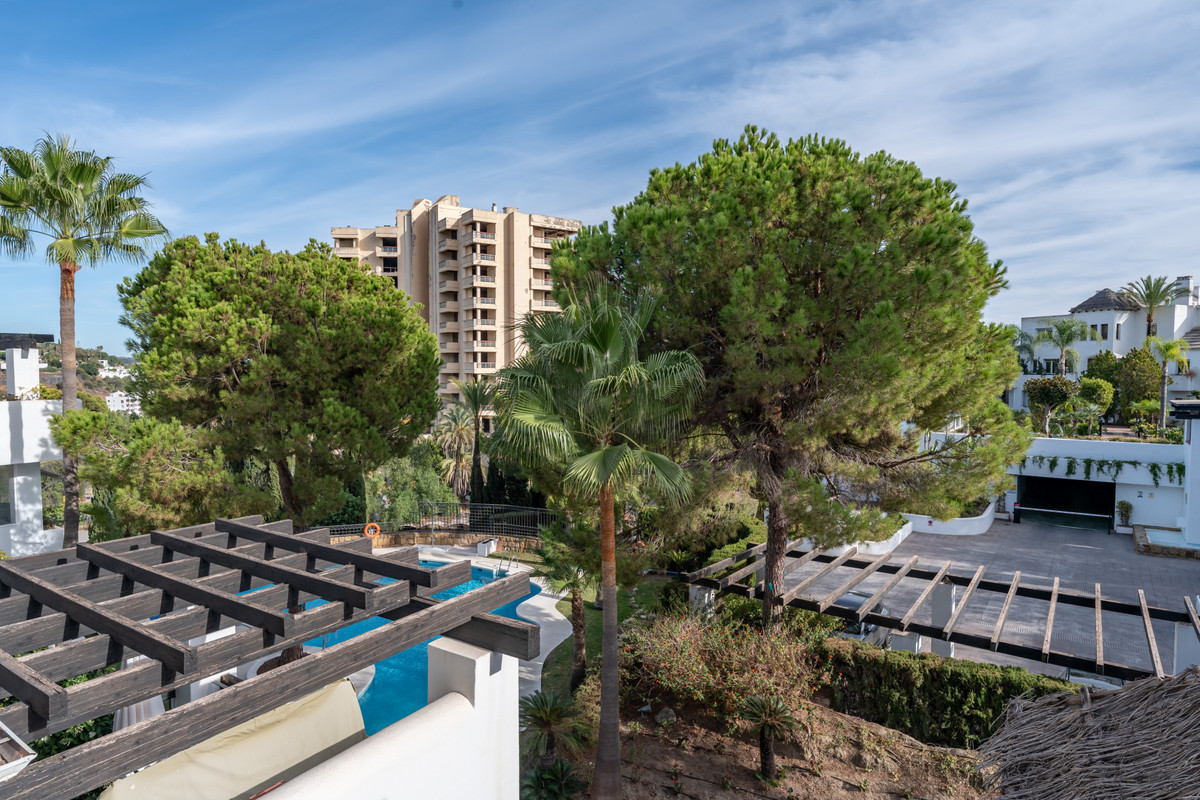 2 Bed Apartment for sale in Río Real Costa Del Sol, Málaga, Spain