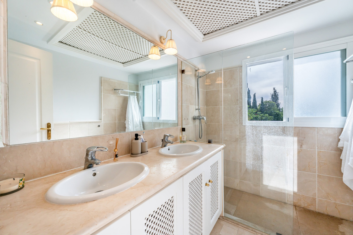2 Bed Apartment for sale in Río Real Costa Del Sol, Málaga, Spain