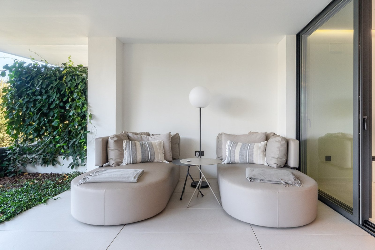 Se vende Apartamento Planta Media de 2 dormitorios en Costa Del Sol, Cadiz, España
