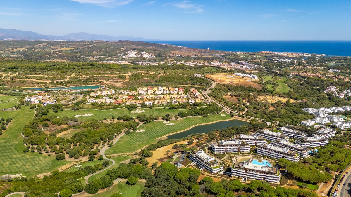 Se vende Apartamento Planta Media de 2 dormitorios en Costa Del Sol, Cadiz, España