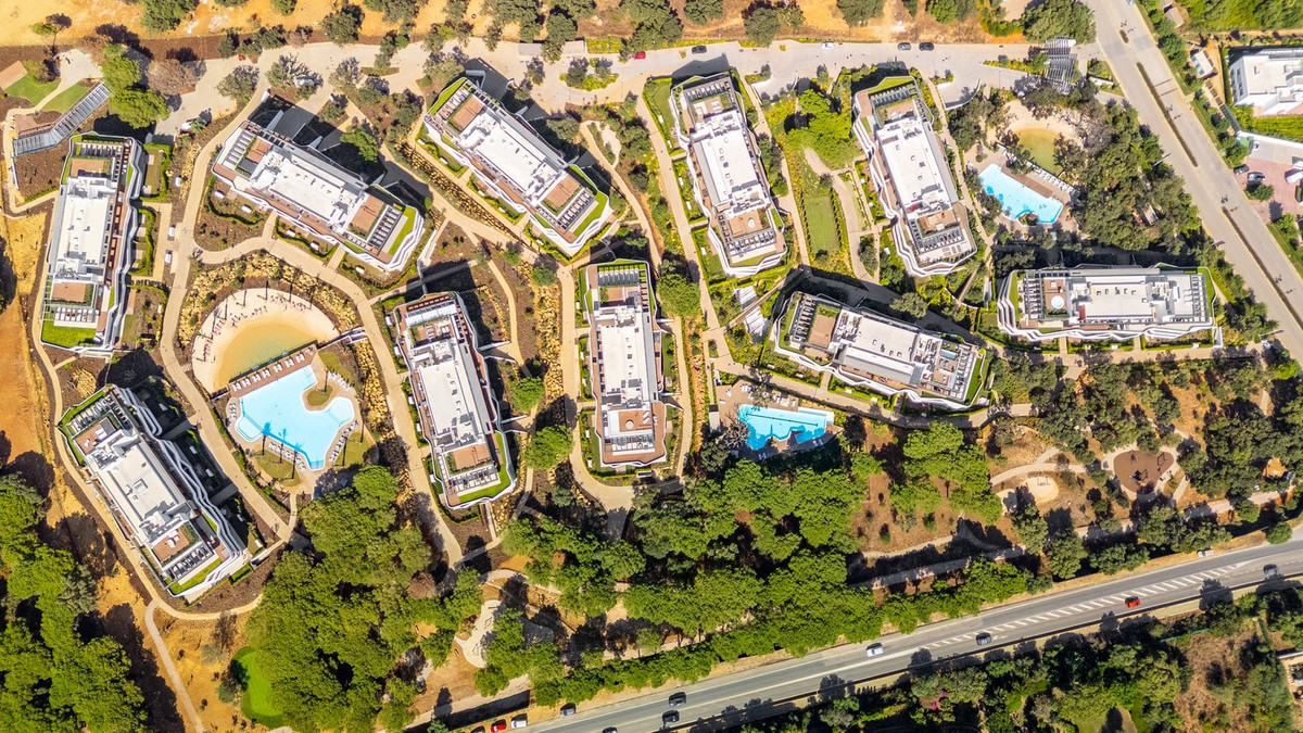 Se vende Apartamento Planta Media de 2 dormitorios en Costa Del Sol, Cadiz, España
