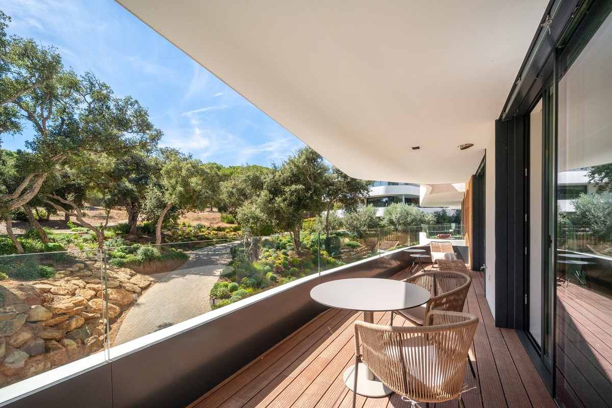 Se vende Apartamento Planta Media de 2 dormitorios en Costa Del Sol, Cadiz, España