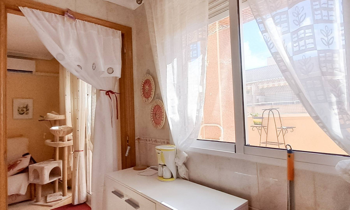 Se vende Ático de 2 dormitorios en Costa Blanca, Alicante, España