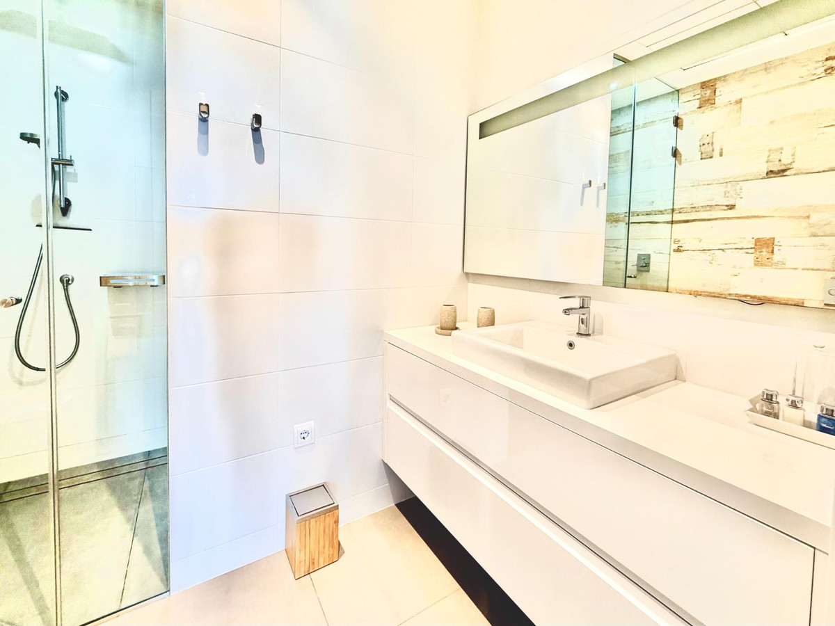 Se vende Apartamento Planta Baja de 2 dormitorios en Costa Blanca, Alicante, España