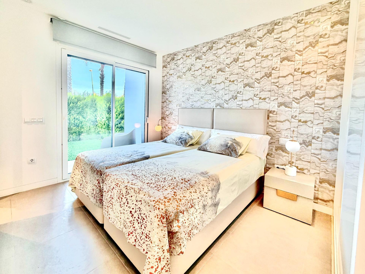 Se vende Apartamento Planta Baja de 2 dormitorios en Costa Blanca, Alicante, España