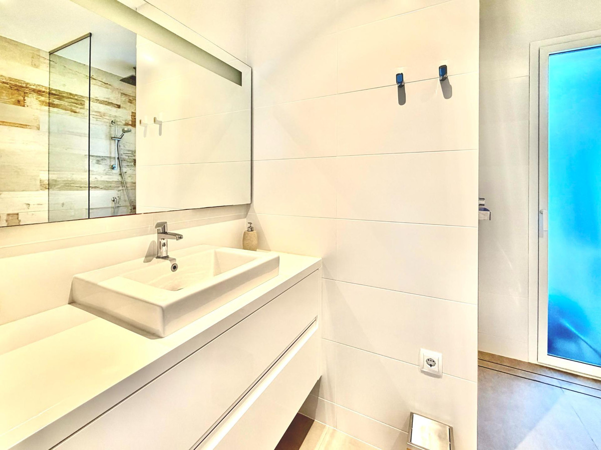 Se vende Apartamento Planta Baja de 2 dormitorios en Costa Blanca, Alicante, España