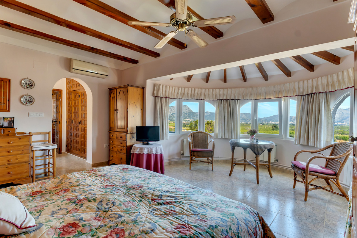 Se vende Villa - Chalet de 4 dormitorios en Costa Blanca, Alicante, España