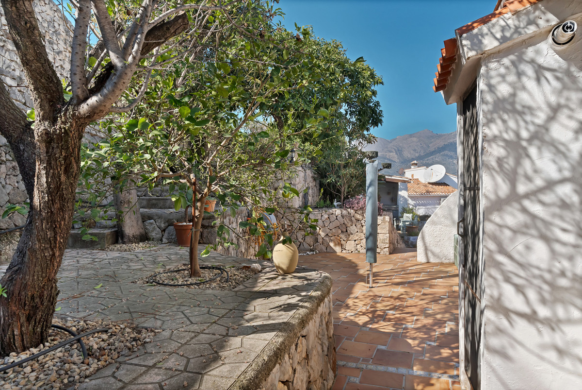 Se vende Villa - Chalet de 4 dormitorios en Costa Blanca, Alicante, España