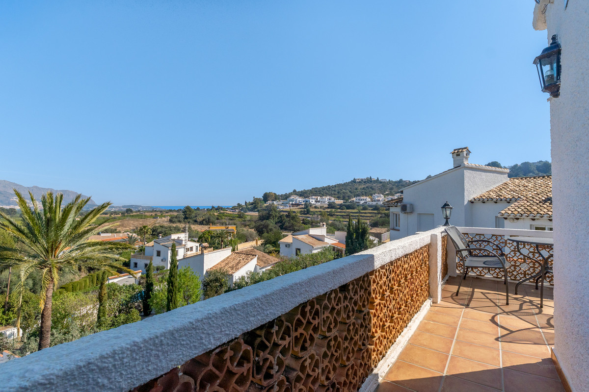 Se vende Villa - Chalet de 4 dormitorios en Costa Blanca, Alicante, España