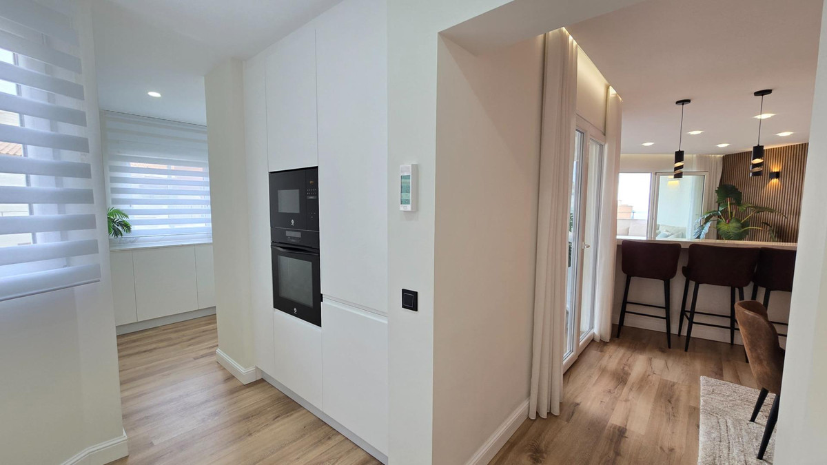 4 Bed Apartment for sale in Benalmadena Costa Del Sol, Málaga, Spain