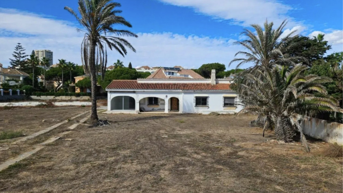 Se vende Terreno Rustico  en Costa Del Sol, Málaga, España