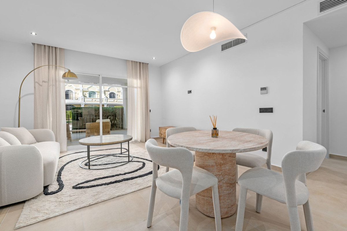 3 Bed Apartment for sale in Marbella Costa Del Sol, Málaga, Spain