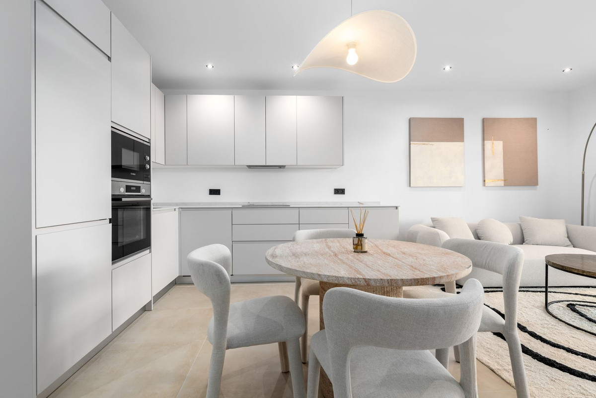 3 Bed Apartment for sale in Marbella Costa Del Sol, Málaga, Spain