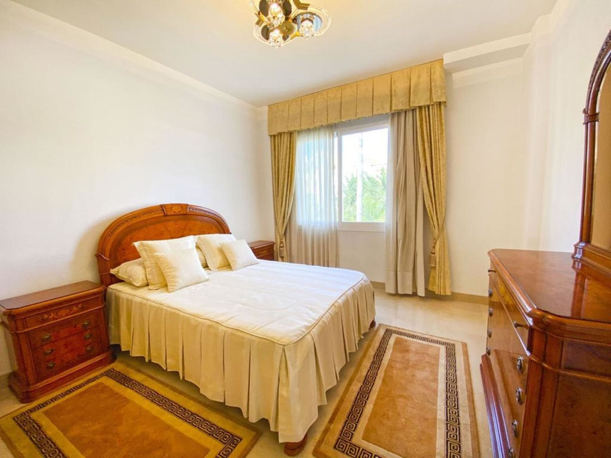 3 Bed Apartment for sale in Marbella Costa Del Sol, Málaga, Spain
