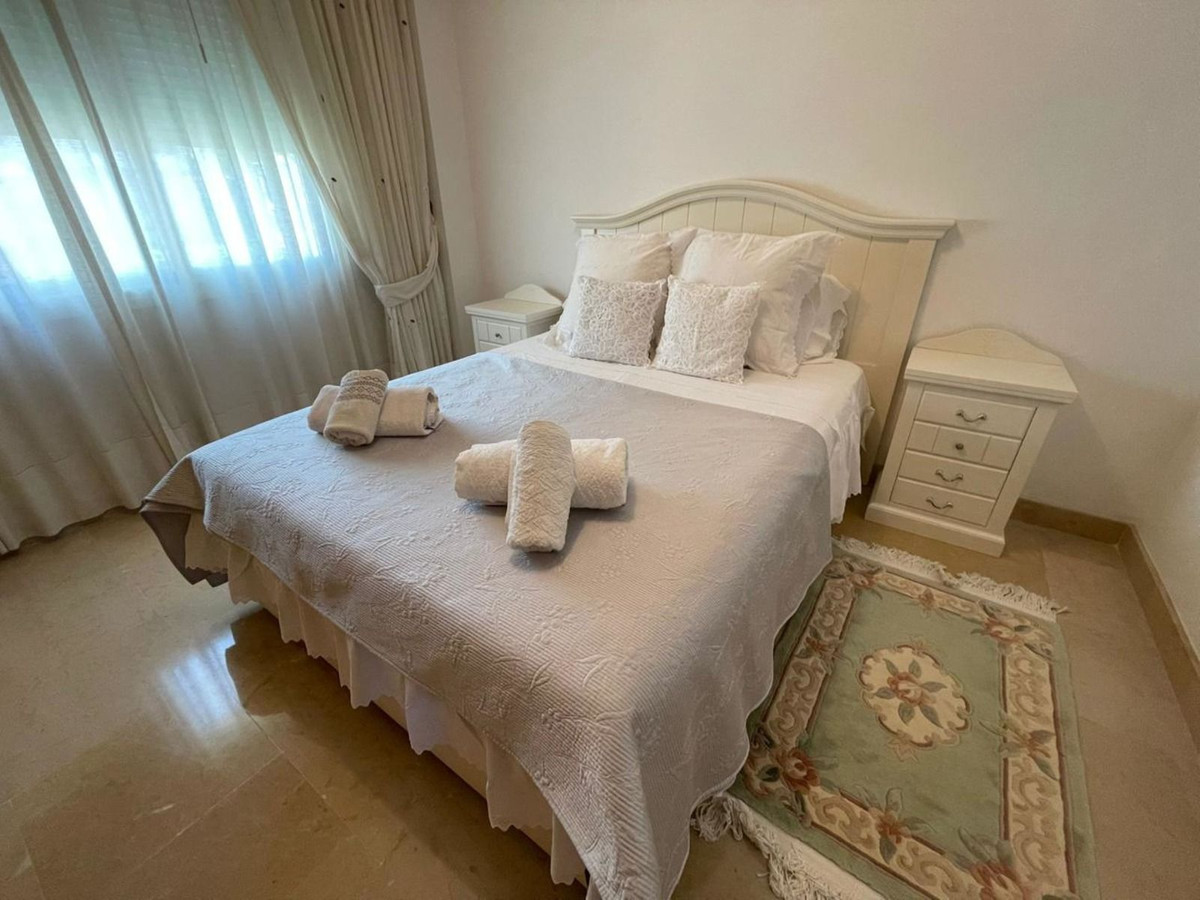 3 Bed Apartment for sale in Marbella Costa Del Sol, Málaga, Spain