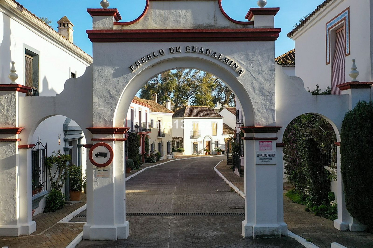 2 Bed Townhouse for sale in Guadalmina Baja Costa Del Sol, Málaga, Spain