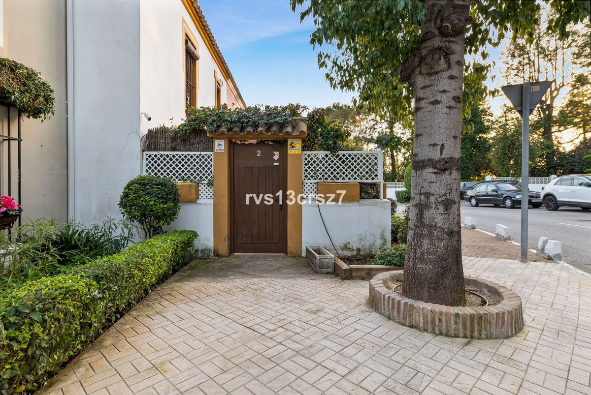 2 Bed Townhouse for sale in Guadalmina Baja Costa Del Sol, Málaga, Spain
