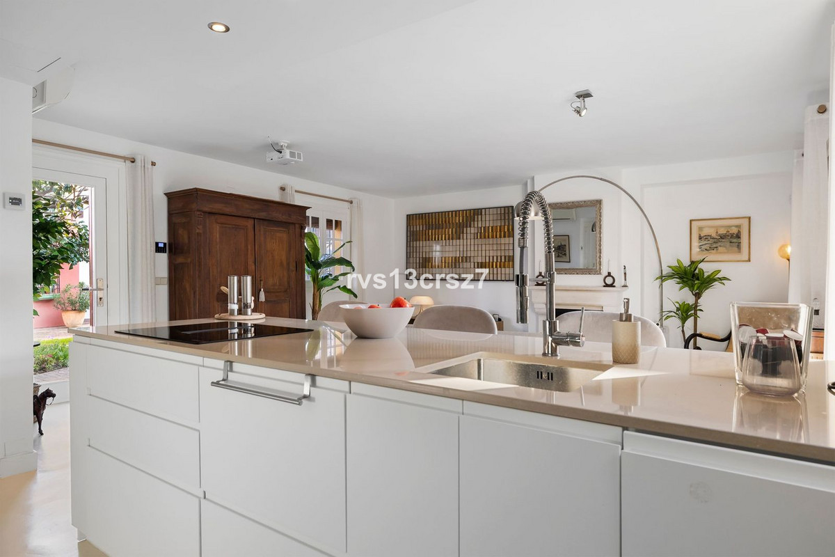 2 Bed Townhouse for sale in Guadalmina Baja Costa Del Sol, Málaga, Spain