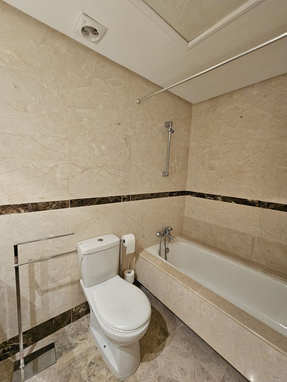 Se vende Apartamento Planta Baja de 2 dormitorios en Costa Del Sol, Málaga, España