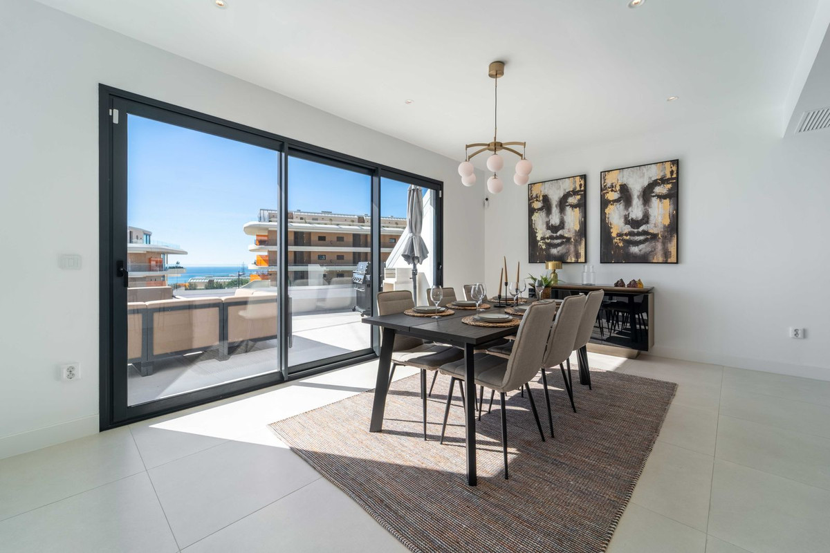 3 Bed Apartment for sale in Fuengirola Costa Del Sol, Málaga, Spain