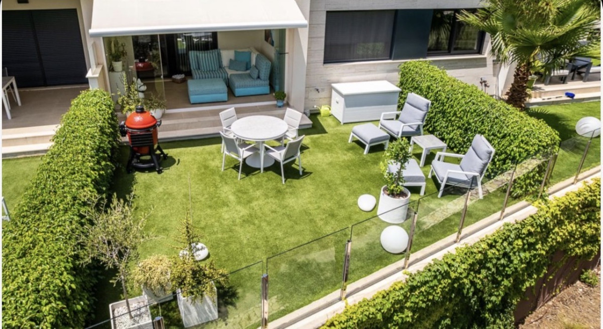 Se vende Apartamento Planta Baja de 2 dormitorios en Costa Blanca, Alicante, España