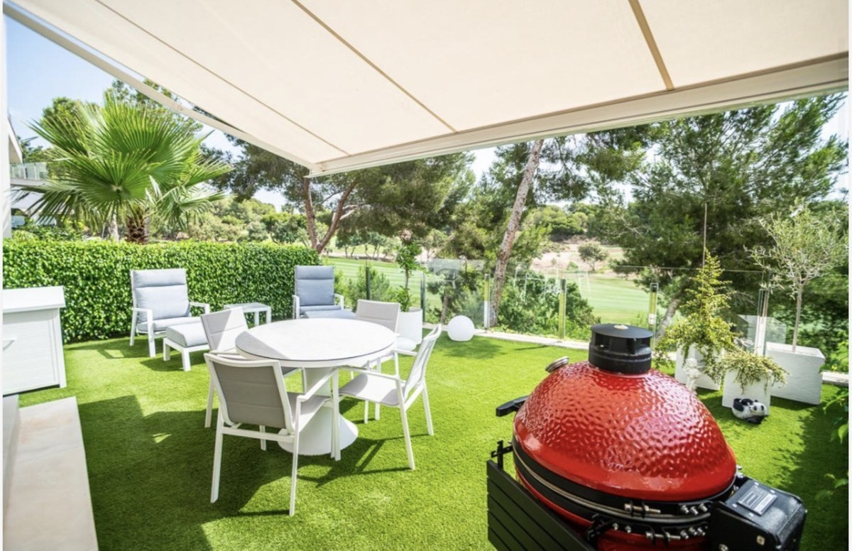 Se vende Apartamento Planta Baja de 2 dormitorios en Costa Blanca, Alicante, España