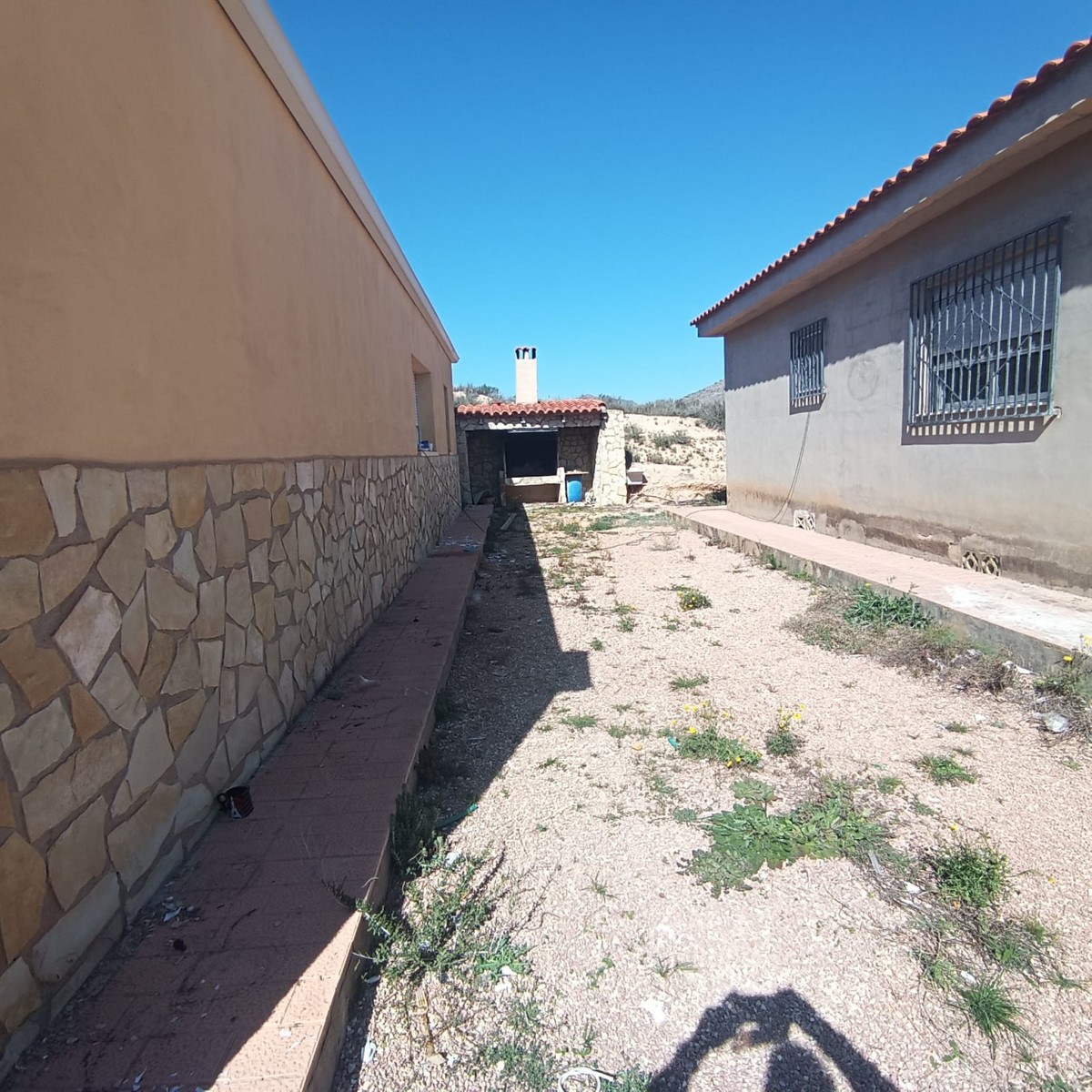 6 Bed Townhouse for sale in Elda Costa Blanca, Alicante, Spain