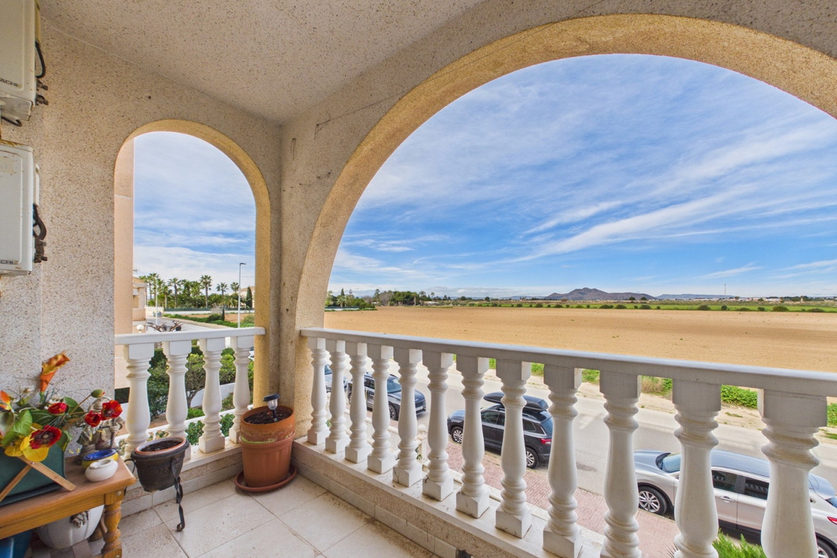 Se vende Apartamento Planta Media de 2 dormitorios en Costa Calida, Murcia, España