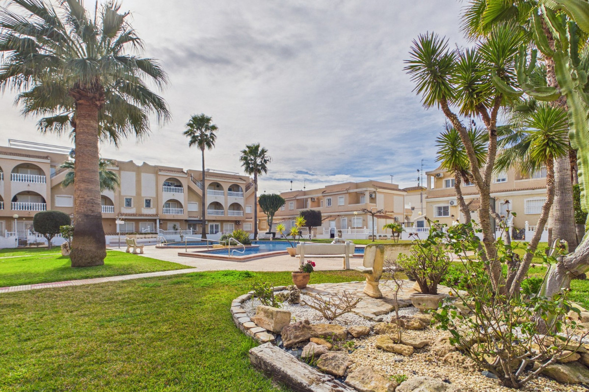 Se vende Apartamento Planta Media de 2 dormitorios en Costa Calida, Murcia, España