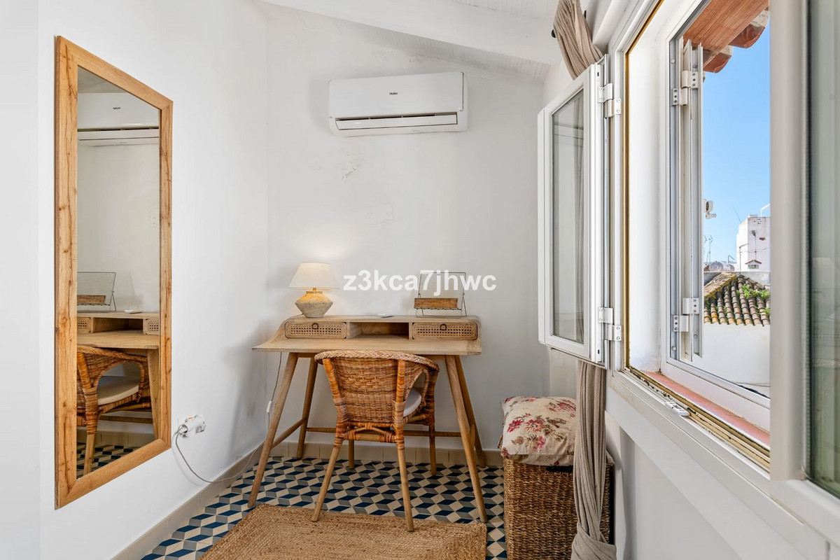 2 Bed Townhouse for sale in Estepona Costa Del Sol, Málaga, Spain