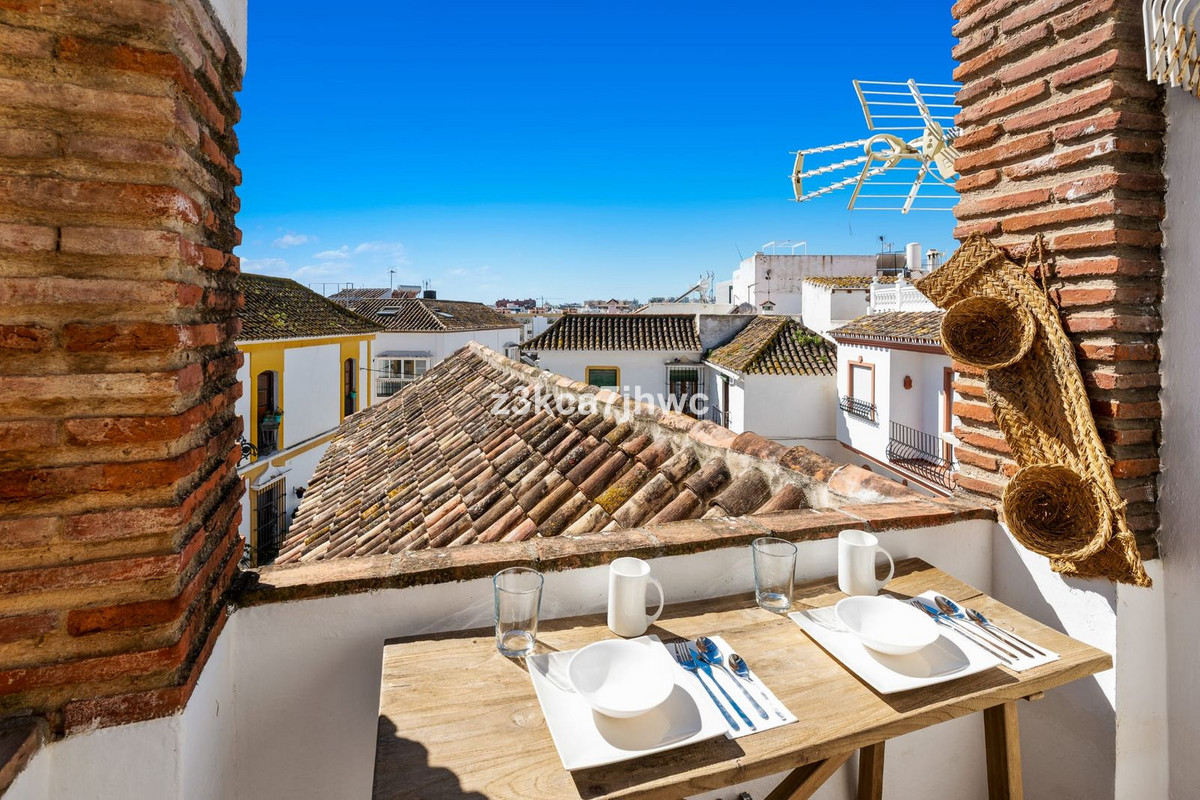 2 Bed Townhouse for sale in Estepona Costa Del Sol, Málaga, Spain